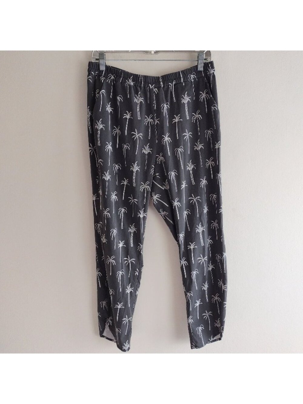 Marine Layer Allison Pants L Gray Palm Tree Print Lightweight Cropped Pant